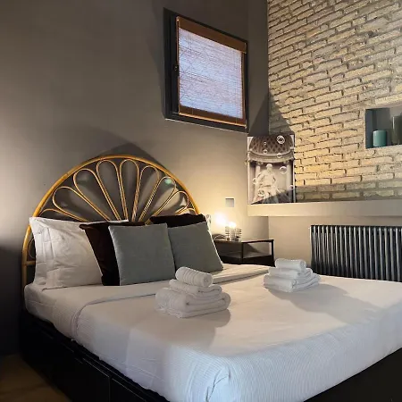 Monti Penthouse *